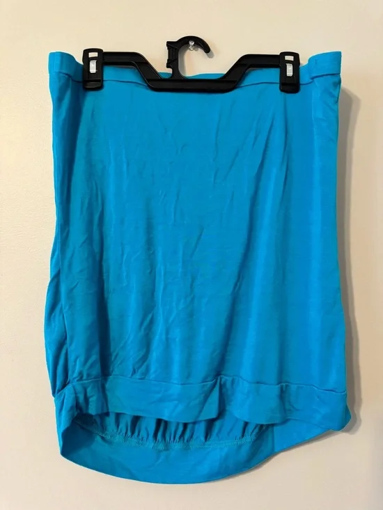 Turquoise Blue Women's Pleated Tube Top - Picture 2 of 3